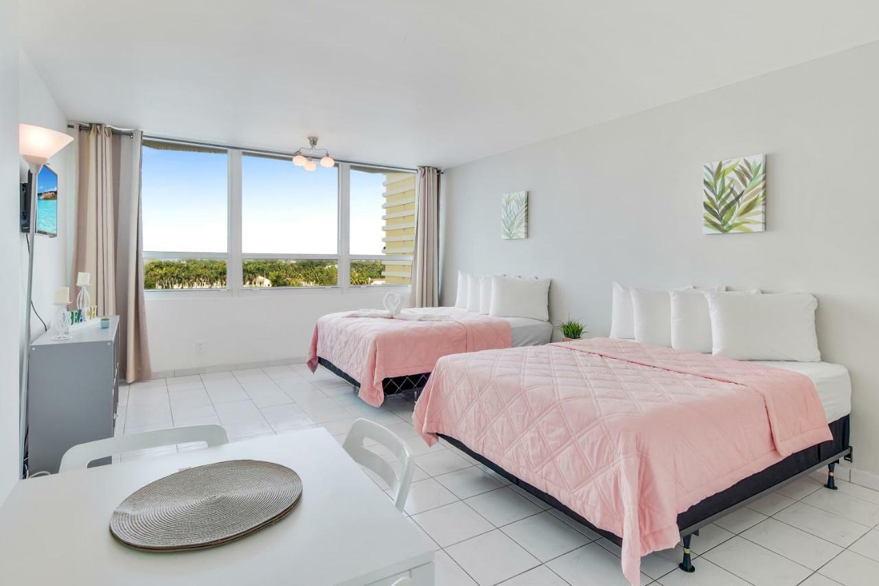 Castle Beach Suites By Vacation Media 2*