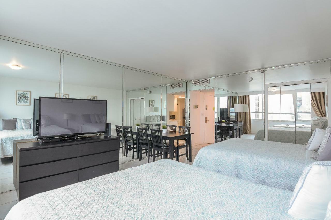 Castle Beach Suites By Vacation Media Aparthotel