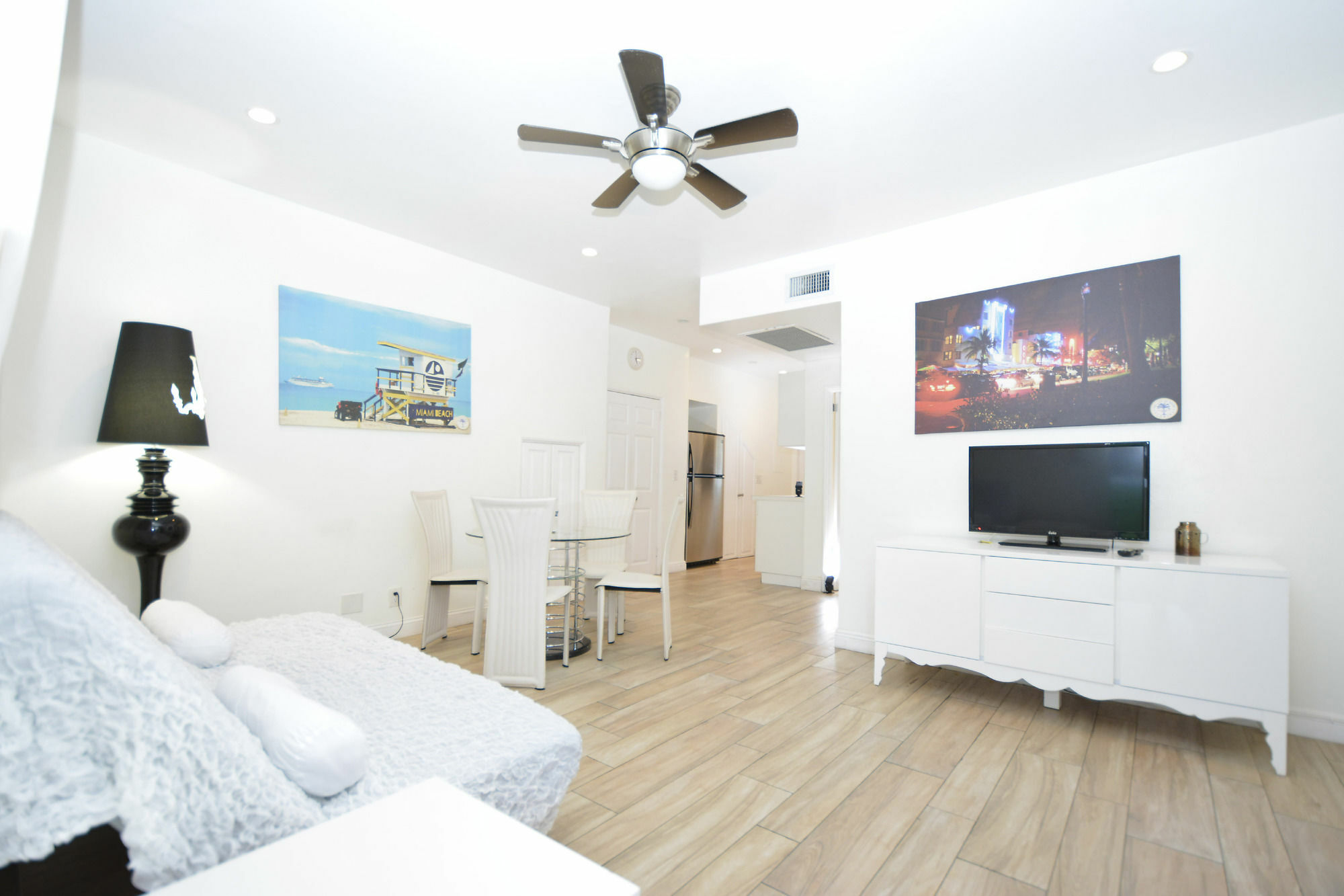 Apartment Sunrise Court