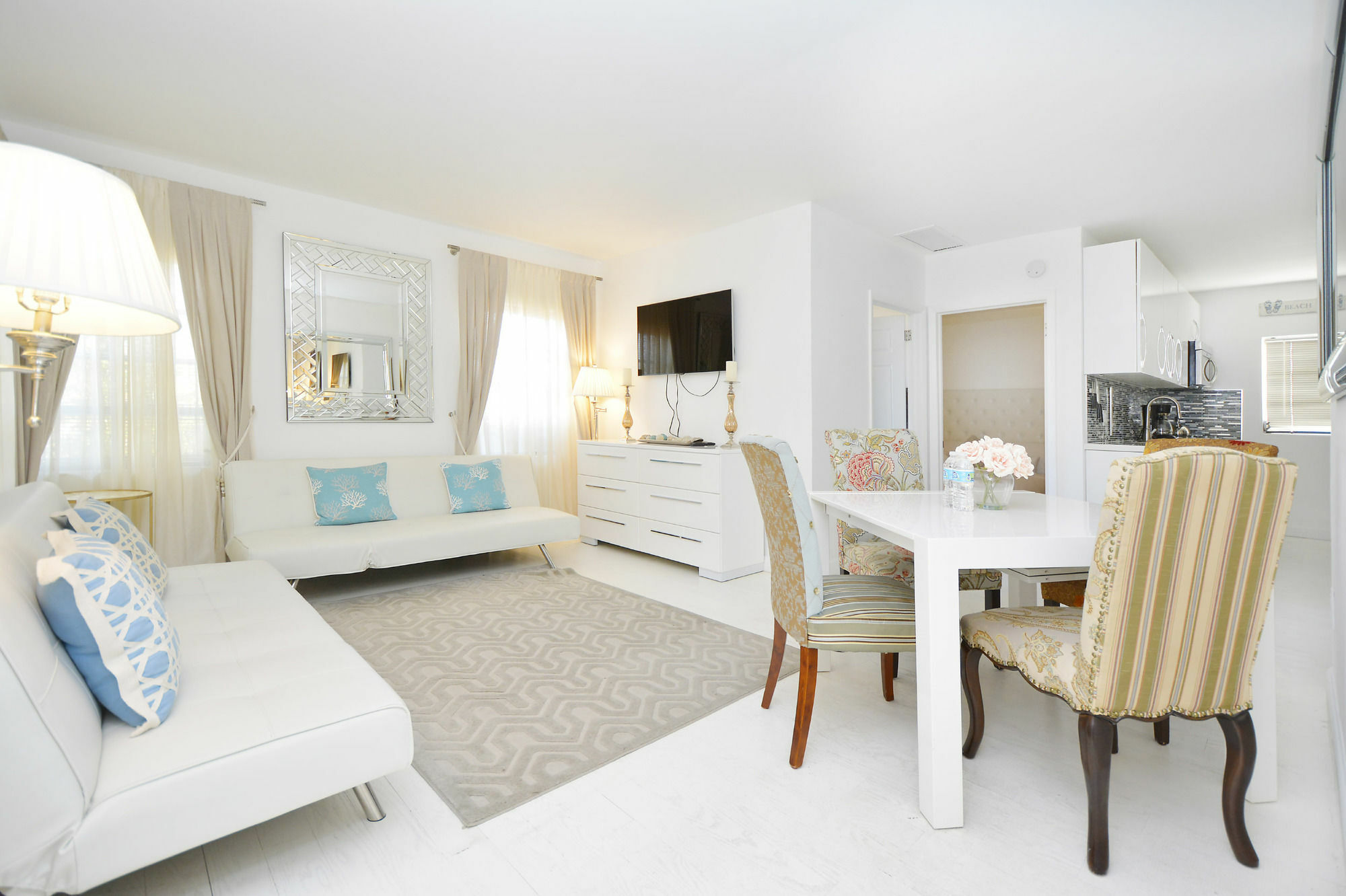 Sunrise Court Apartment
