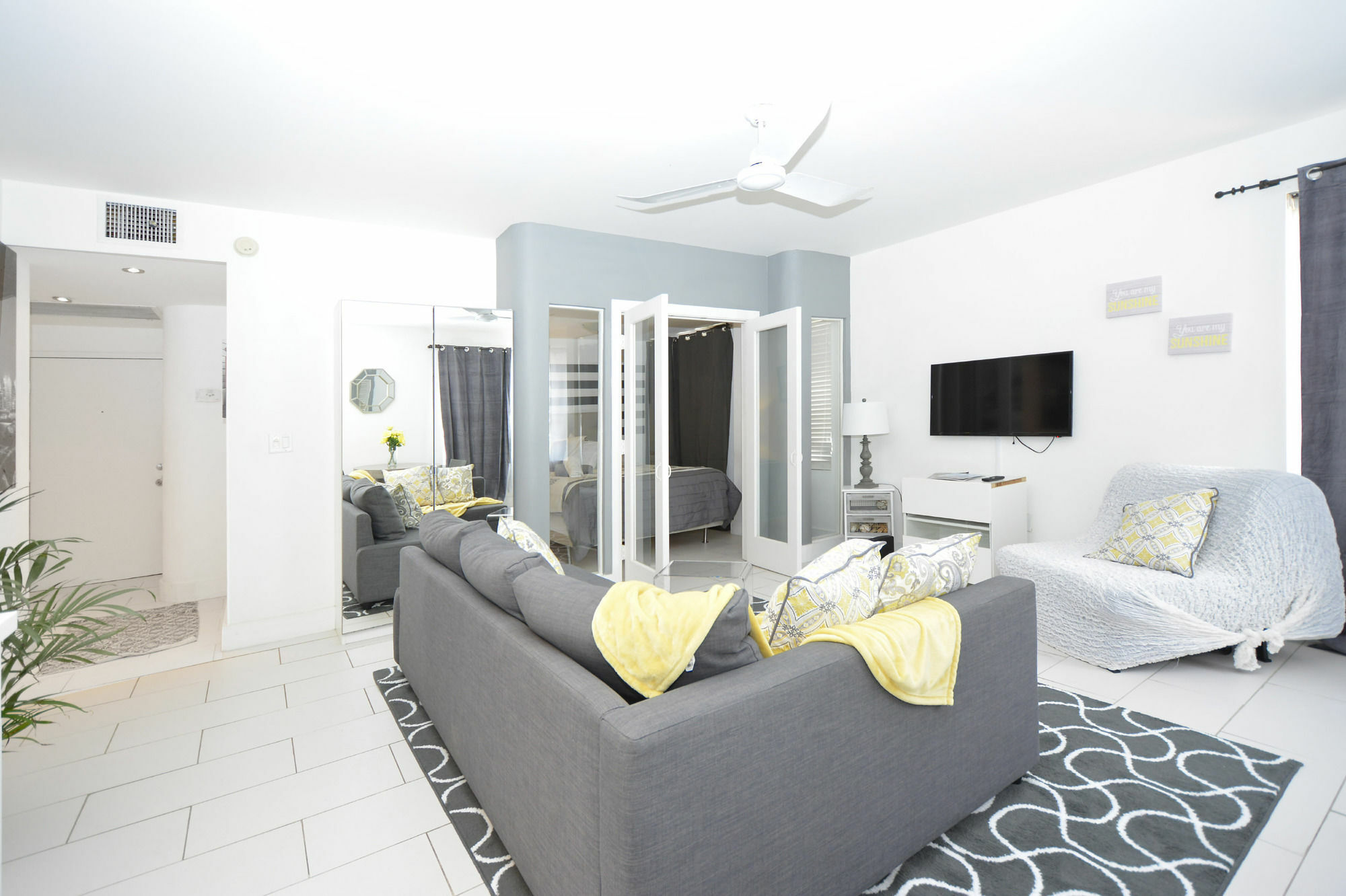 Sunrise Court Apartment