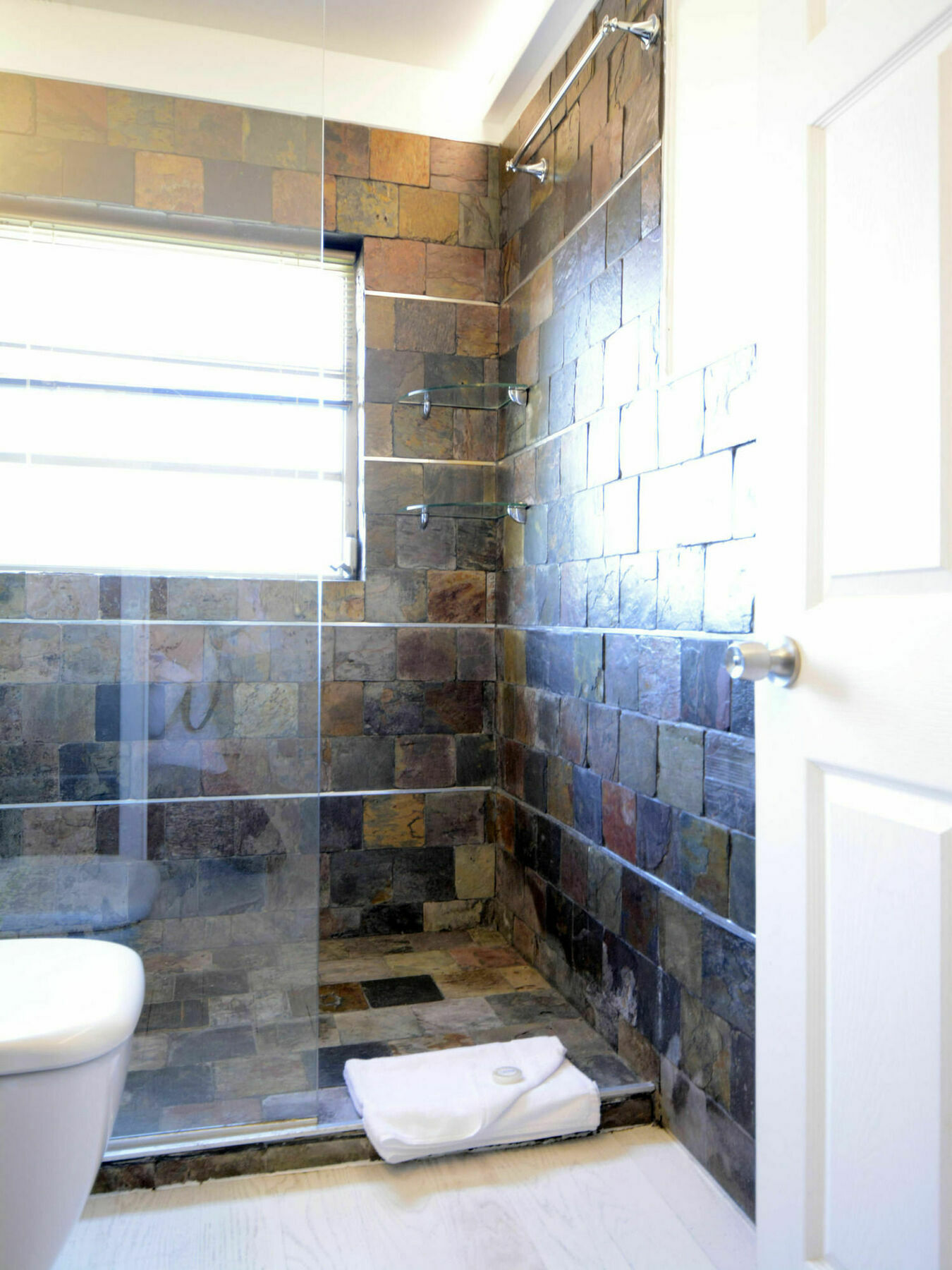 Sunrise Court Apartment