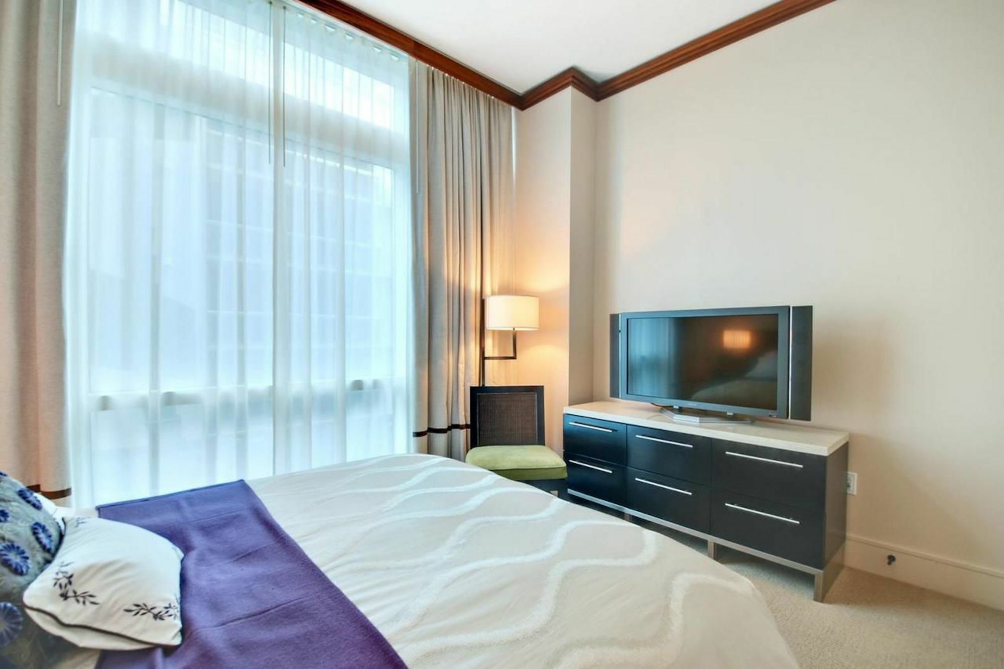 Oceanfront 2br In North By Sonder Apartment *