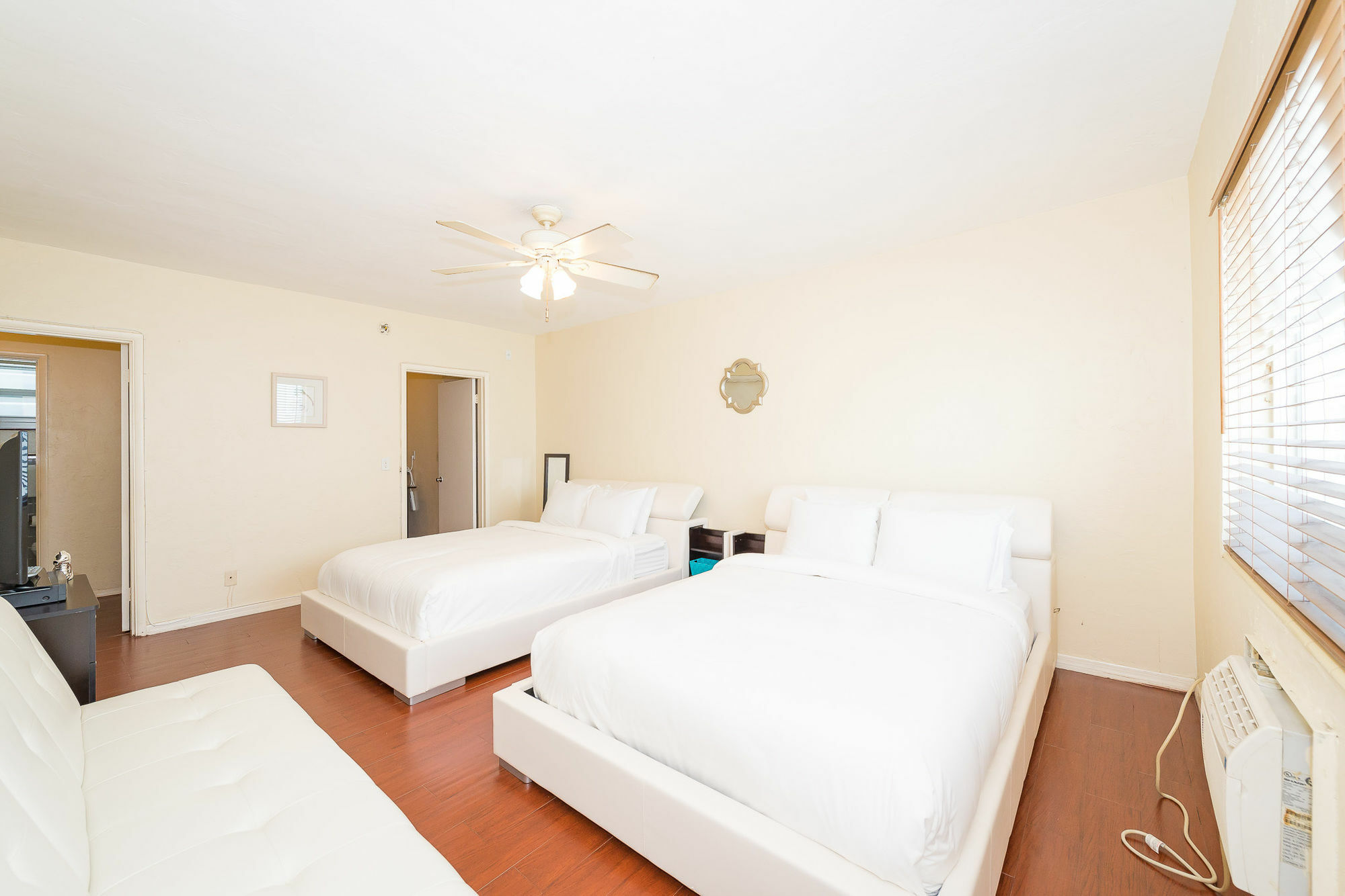Park Sobe Apartment *