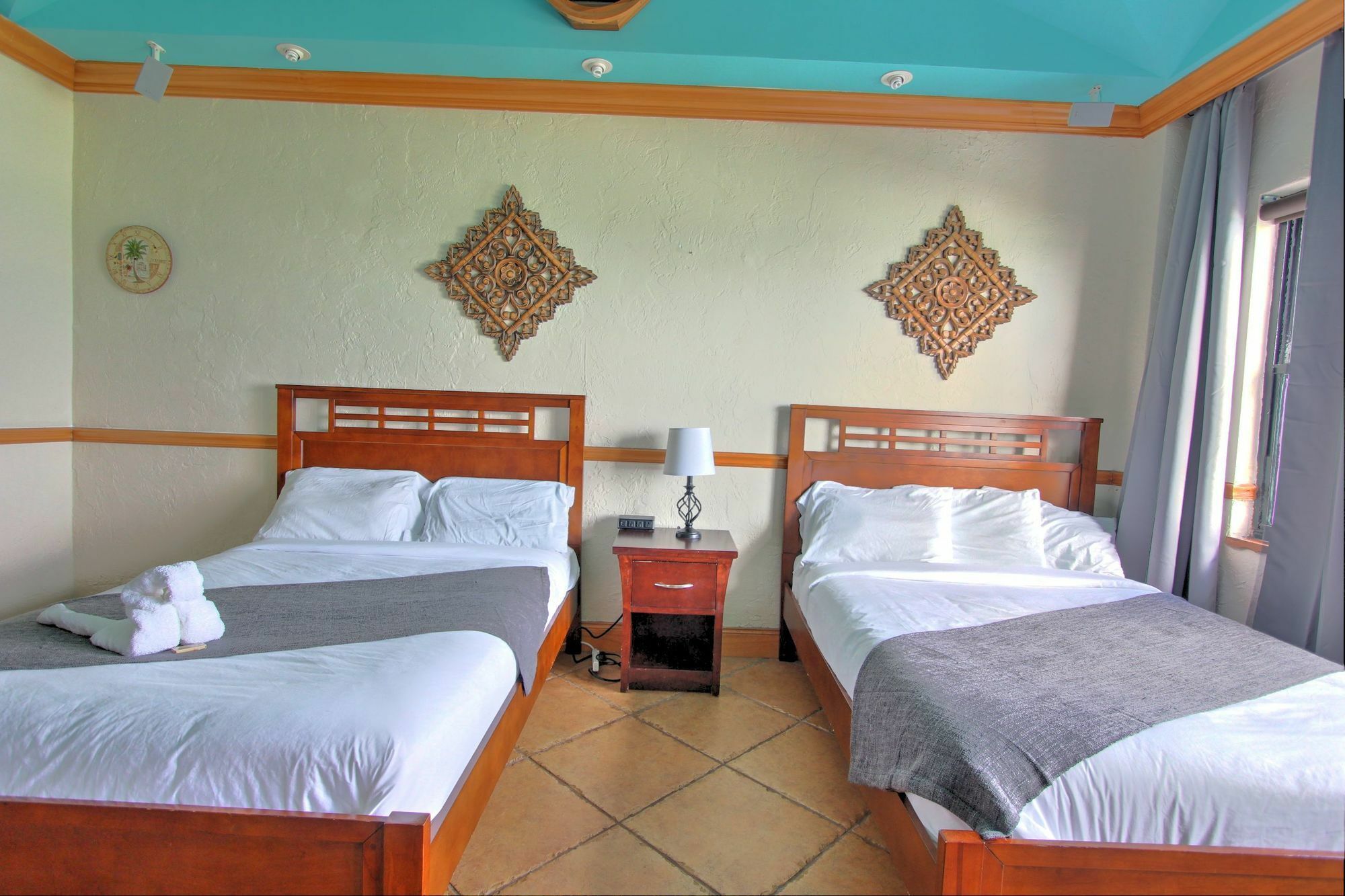 Private Apartments At The Casablanca 3* Miami Beach