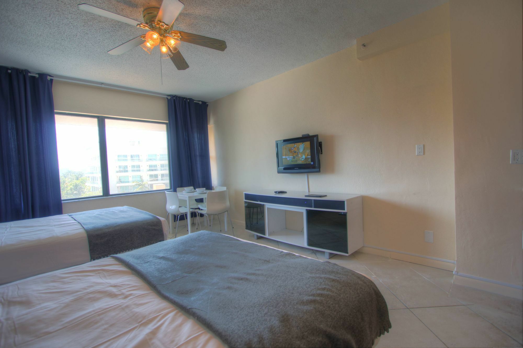 Hotel Private Apartments At The Casablanca Miami Beach