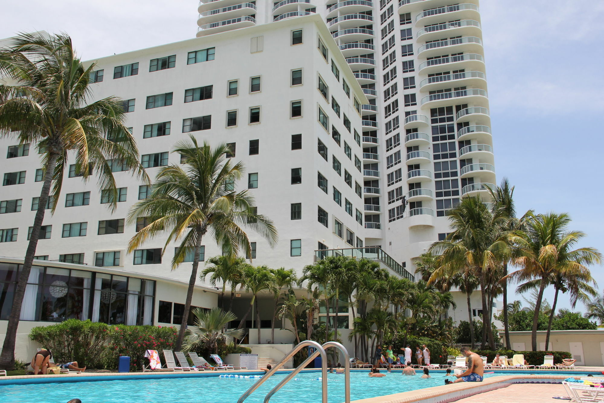 Private Apartments At The Casablanca 3* Miami Beach