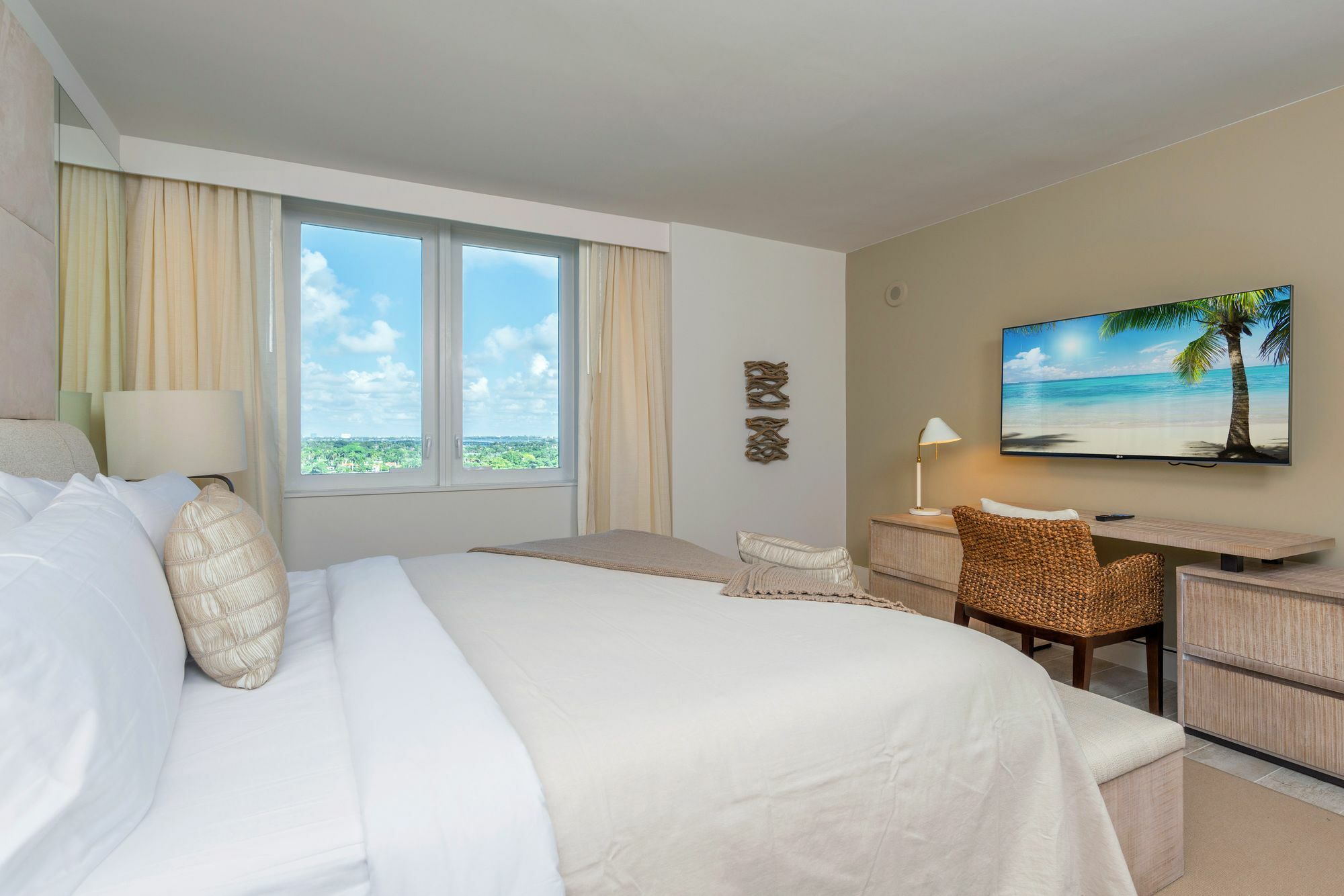 Private Residences 102 24th St Miami Beach