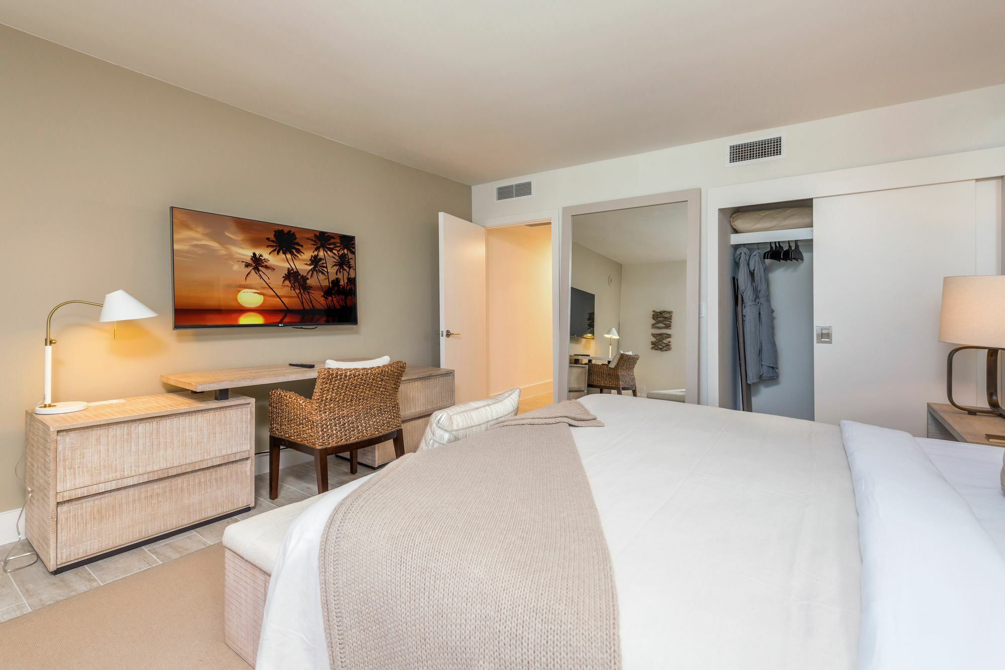 Private Residences 102 24th St Apartment Miami Beach