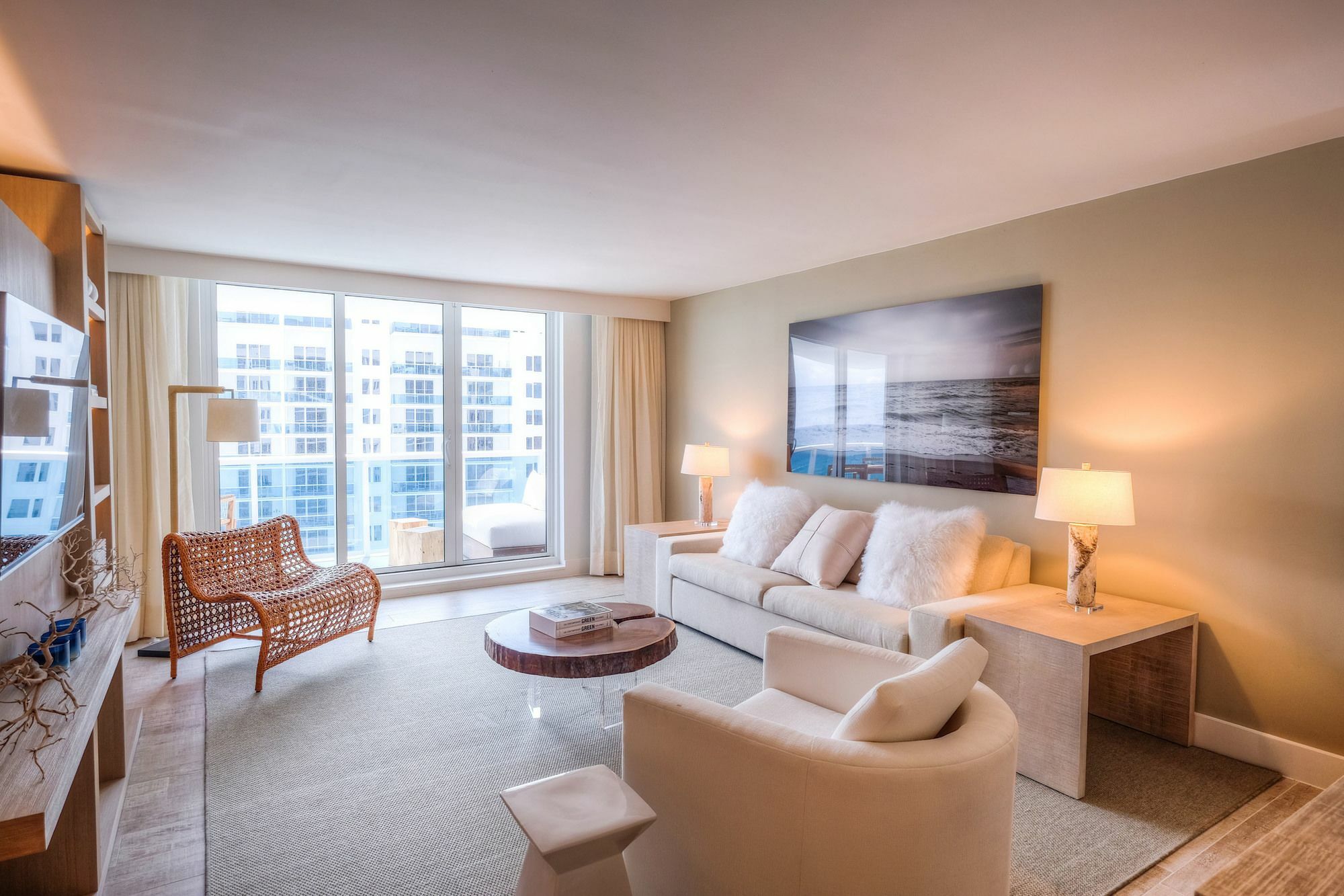 Private Residences 102 24th St Apartment Miami Beach