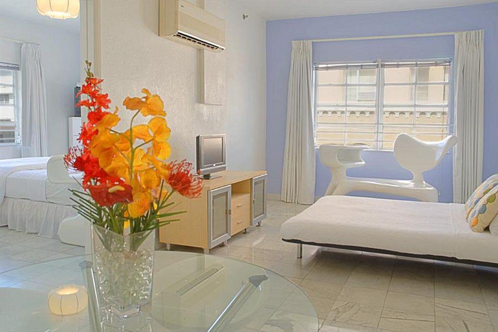Economy hotel Royal South Miami Beach