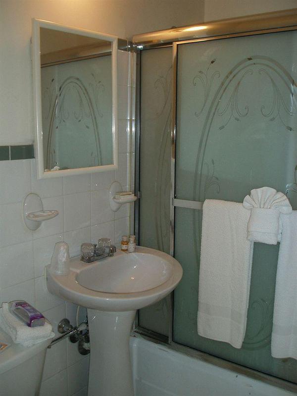 Shepley South Hotel