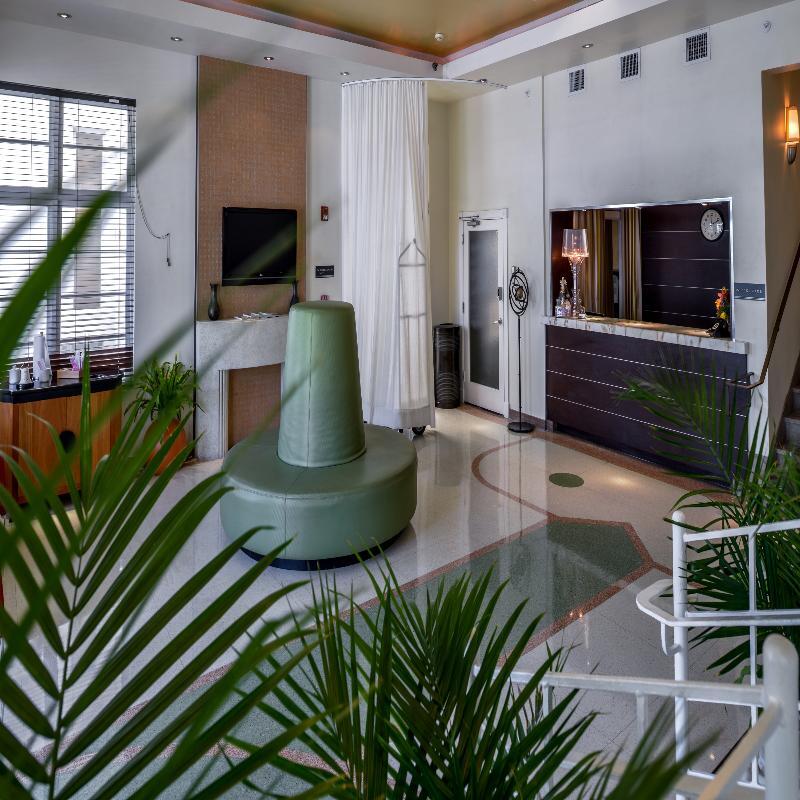 Hotel Hilton Vacation Club Crescent On South Beach Miami Miami Beach