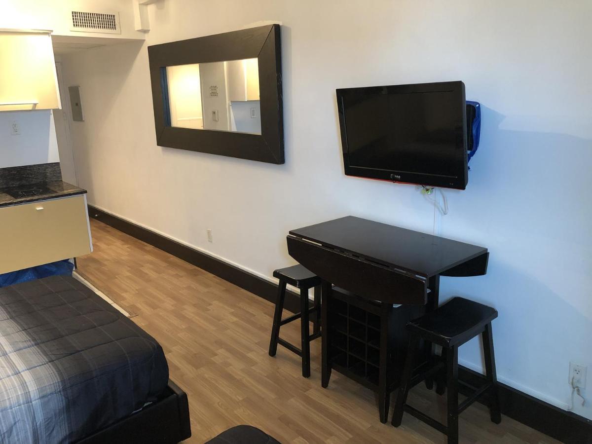 Oceanfront Studio Casablanca Miami Apartment