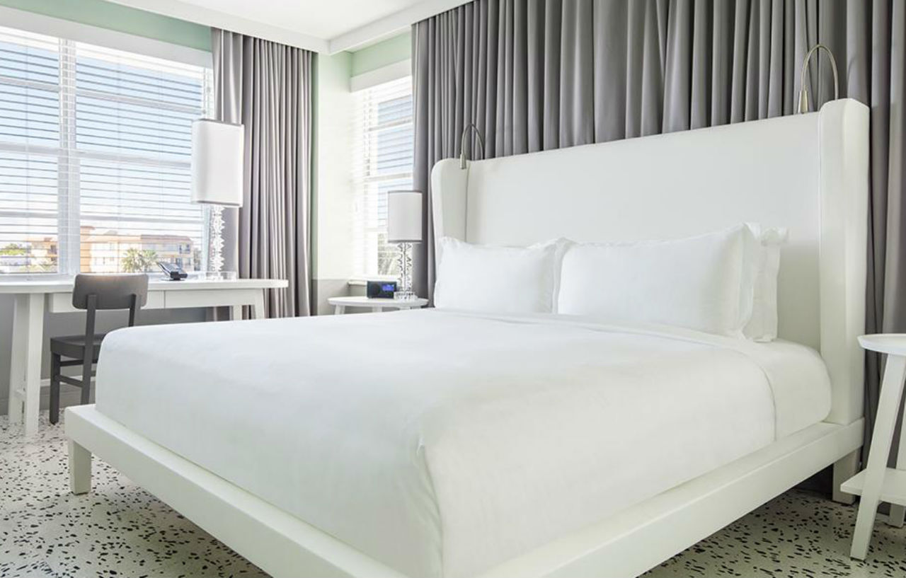 Metropolitan Miami Hotel