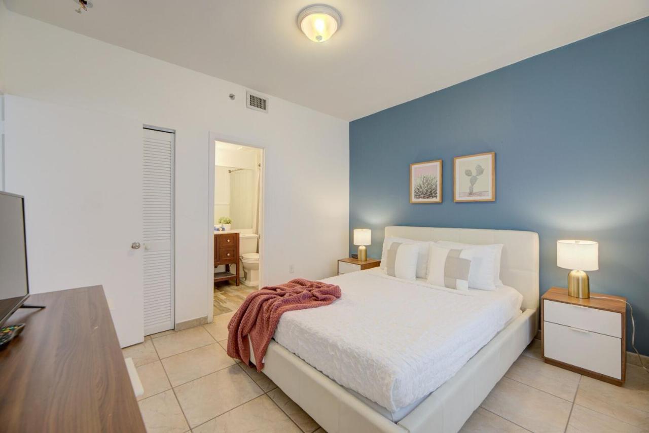 918 Ocean Drive Miami Beach