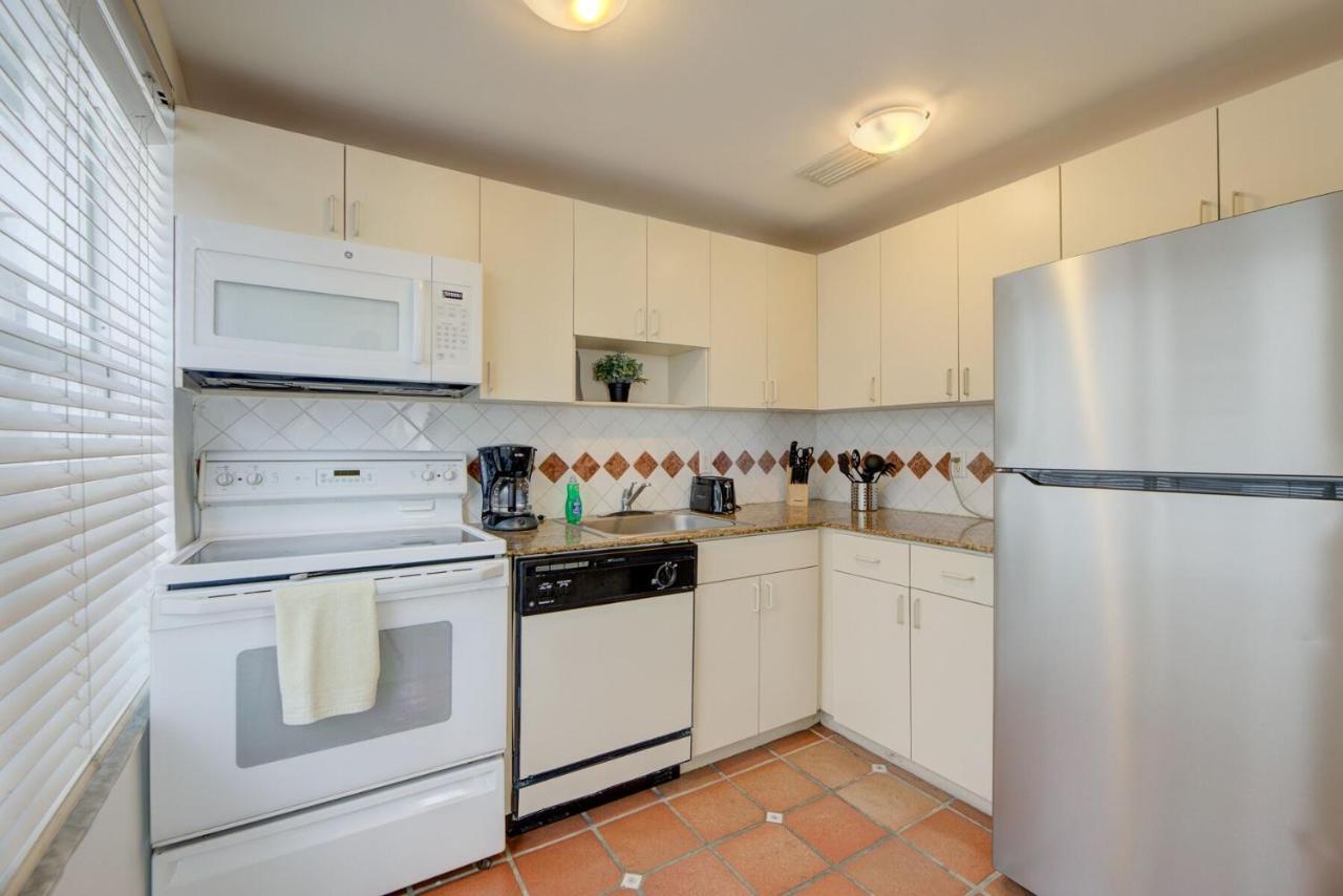 918 Ocean Drive Apartment