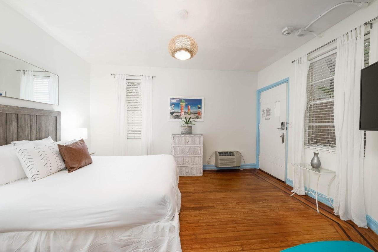 Apartment Paradiso