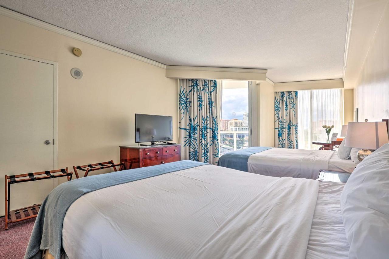 Sunny Isles High Rise With And Pool Access Apartment *