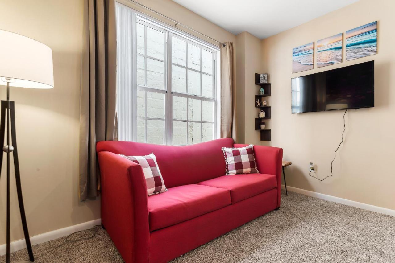 Next The On 7th And Collins Ave Apartment
