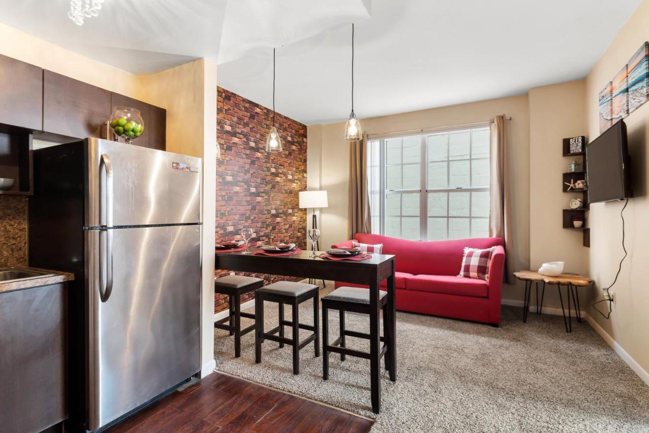 Apartment Next The On 7th And Collins Ave Miami Beach