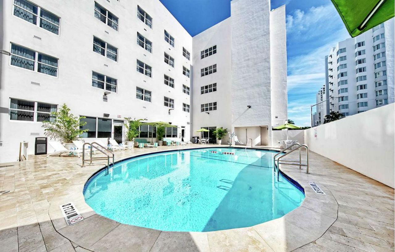 Hampton Miami - Mid