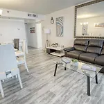 Deluxe Apartments By South Florida Vacations