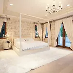 10 Bedroom Homes In Miami Beach By Tmg