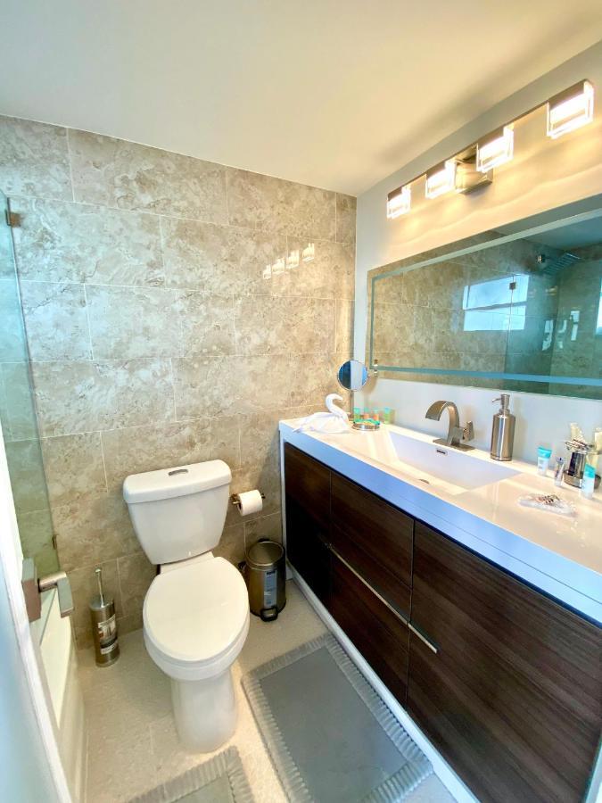 Apartment Modern Waterfront With Miami Skyline View, Free Parking 5 Mins Drive To Miami *