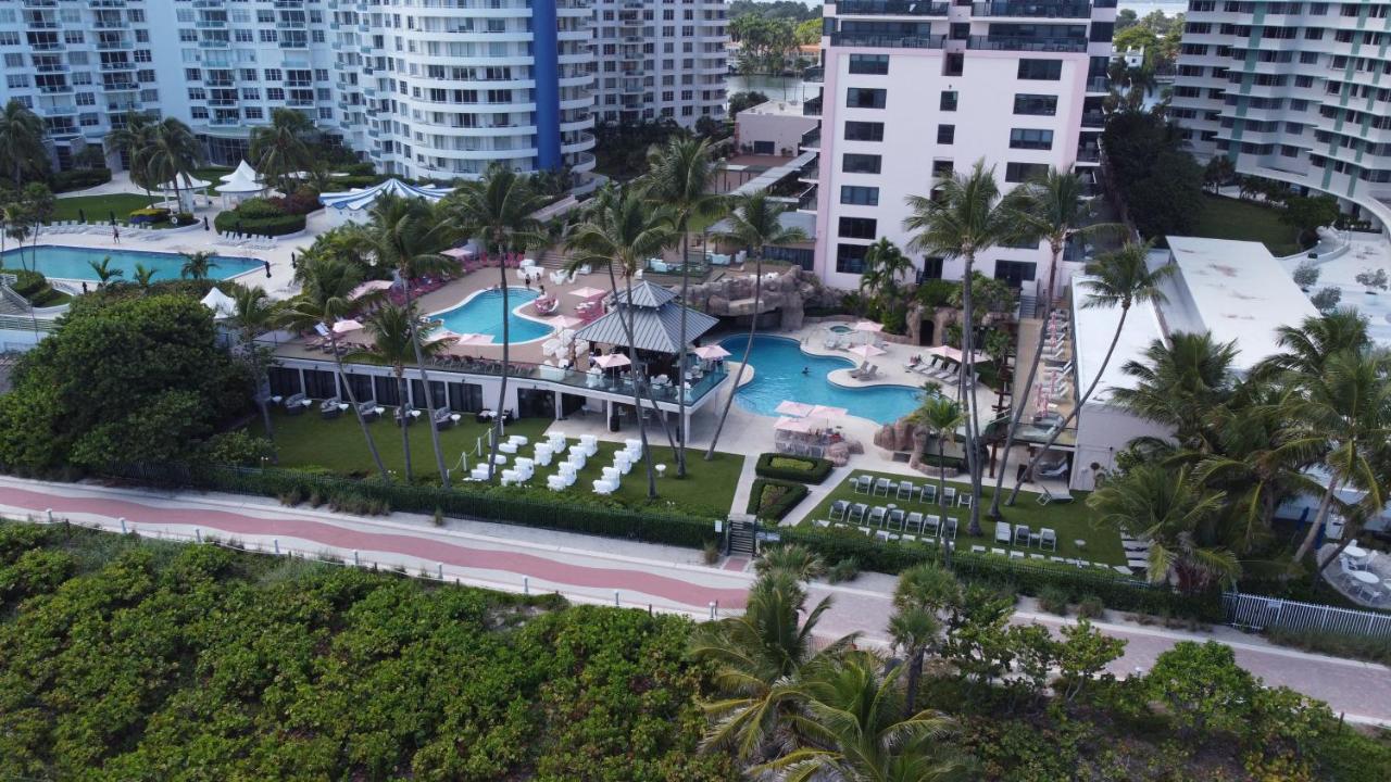 Deluxe By South Florida Vacations