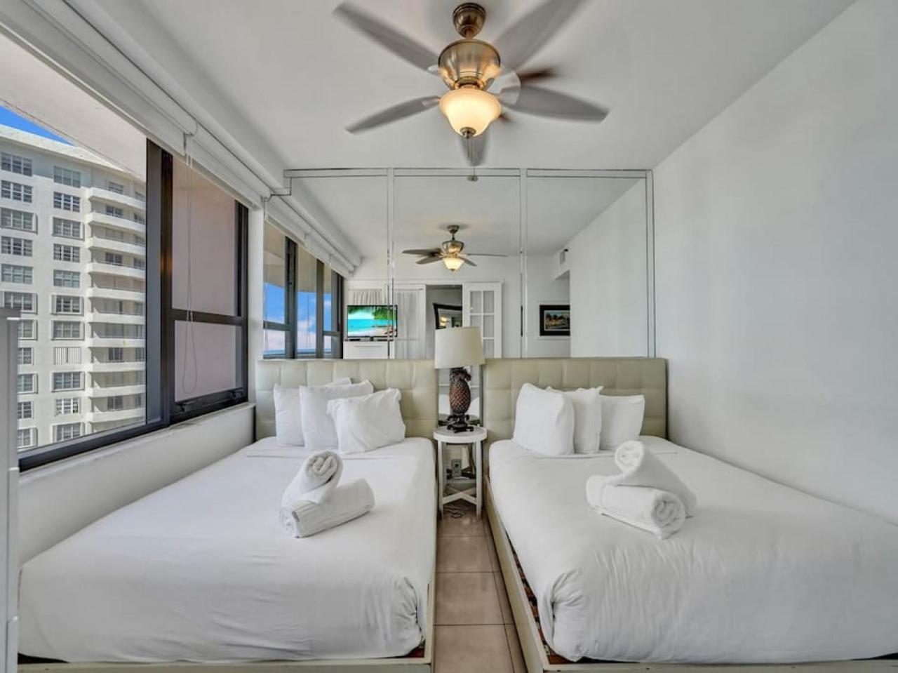 Apartment Awesome Beachfront Service 1007 Miami Beach
