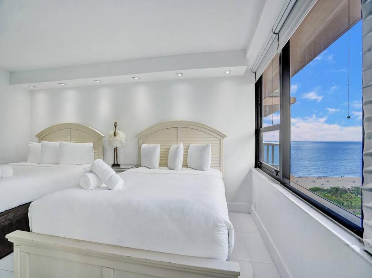 Beachfront W Service 1207 *