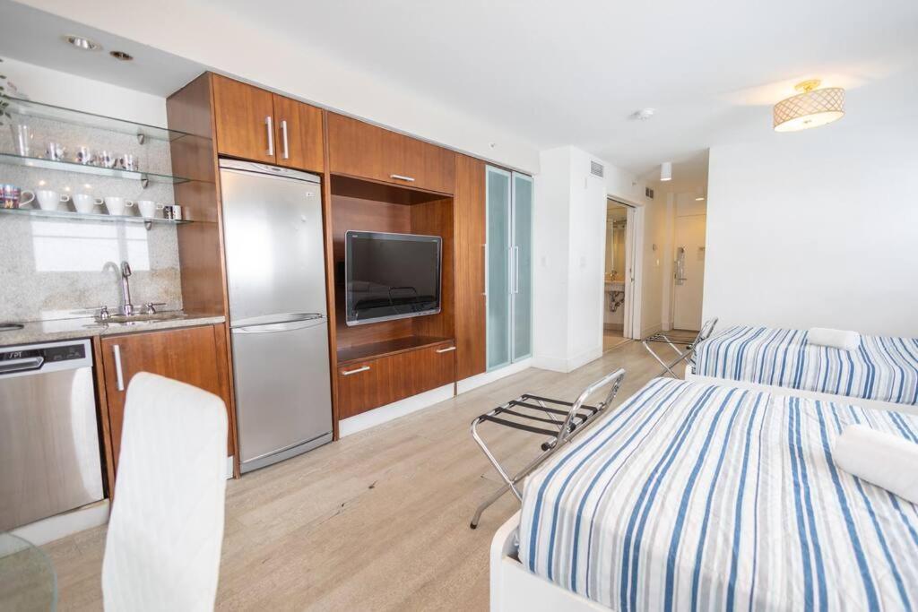 Beautiful On Ocean Dr A207 Apartment