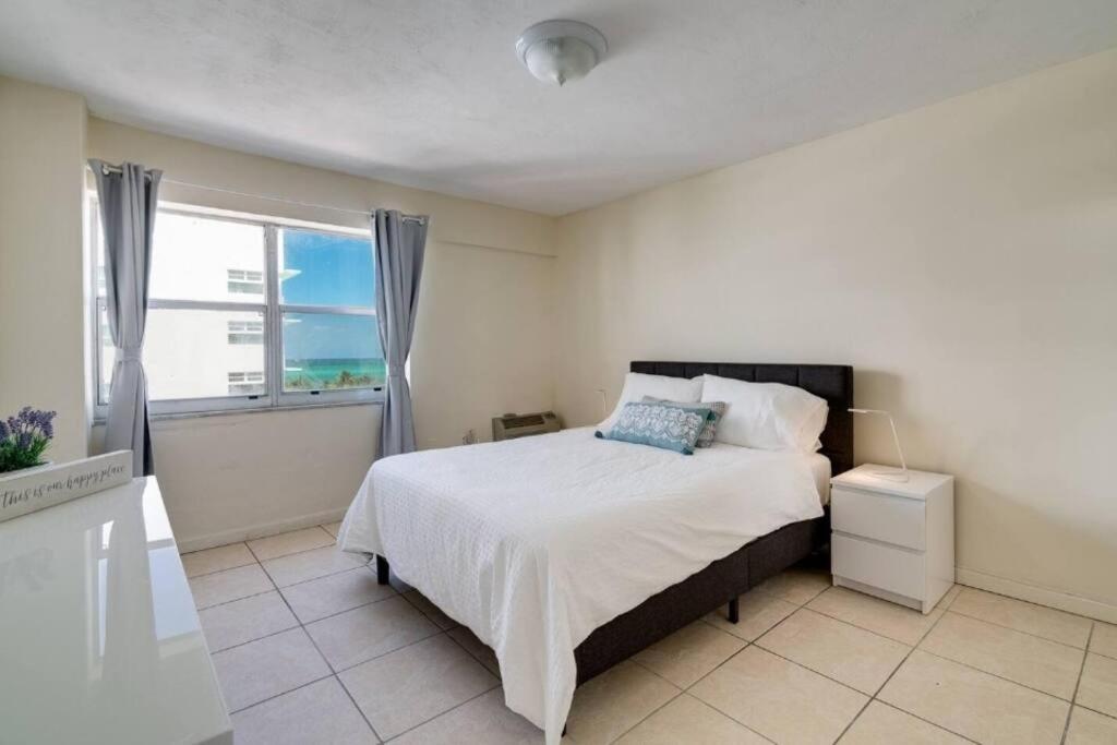 Apartment 801- Miami Gem 1br 2ba, Balcony, Ocean Views *