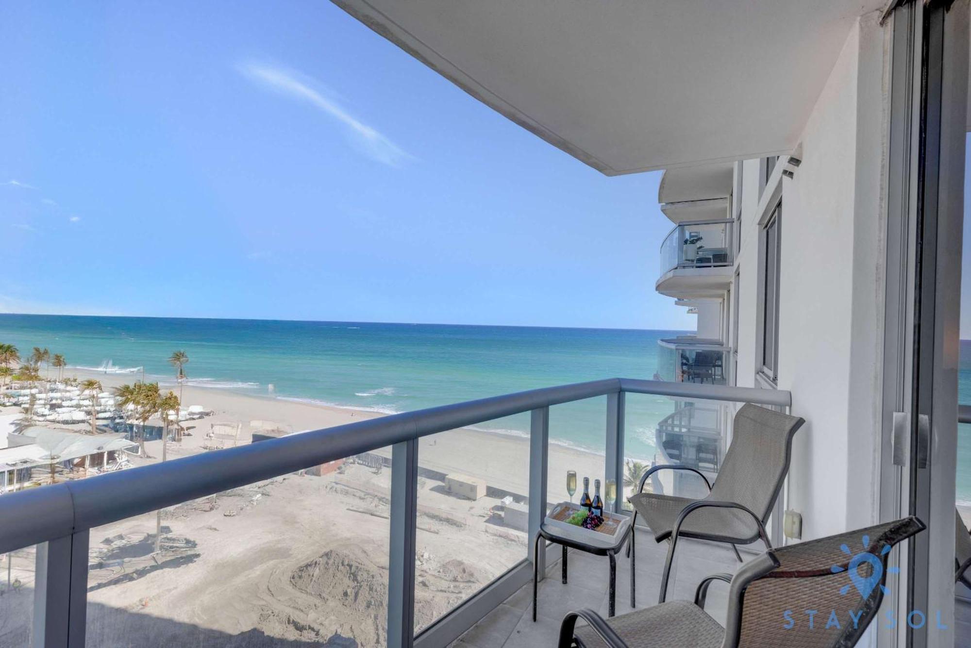 5 Beachfront Pool Ocean View Balcony Apartment Miami Beach