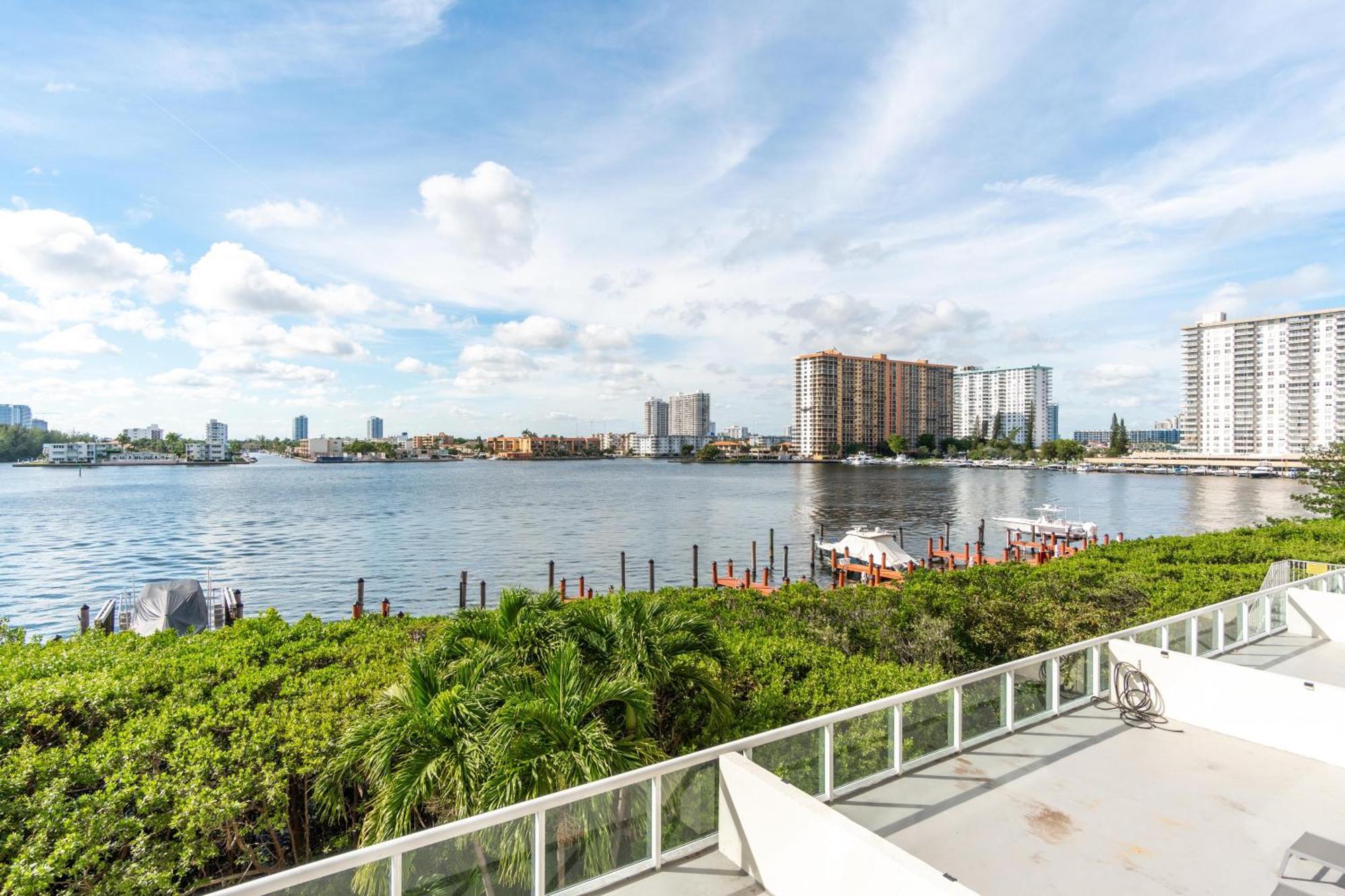 Apartment Golden Bay 42