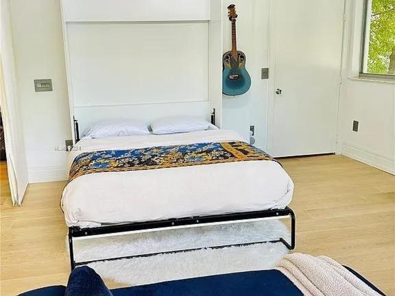 Stylish Loft In South Of Fifth Apartment