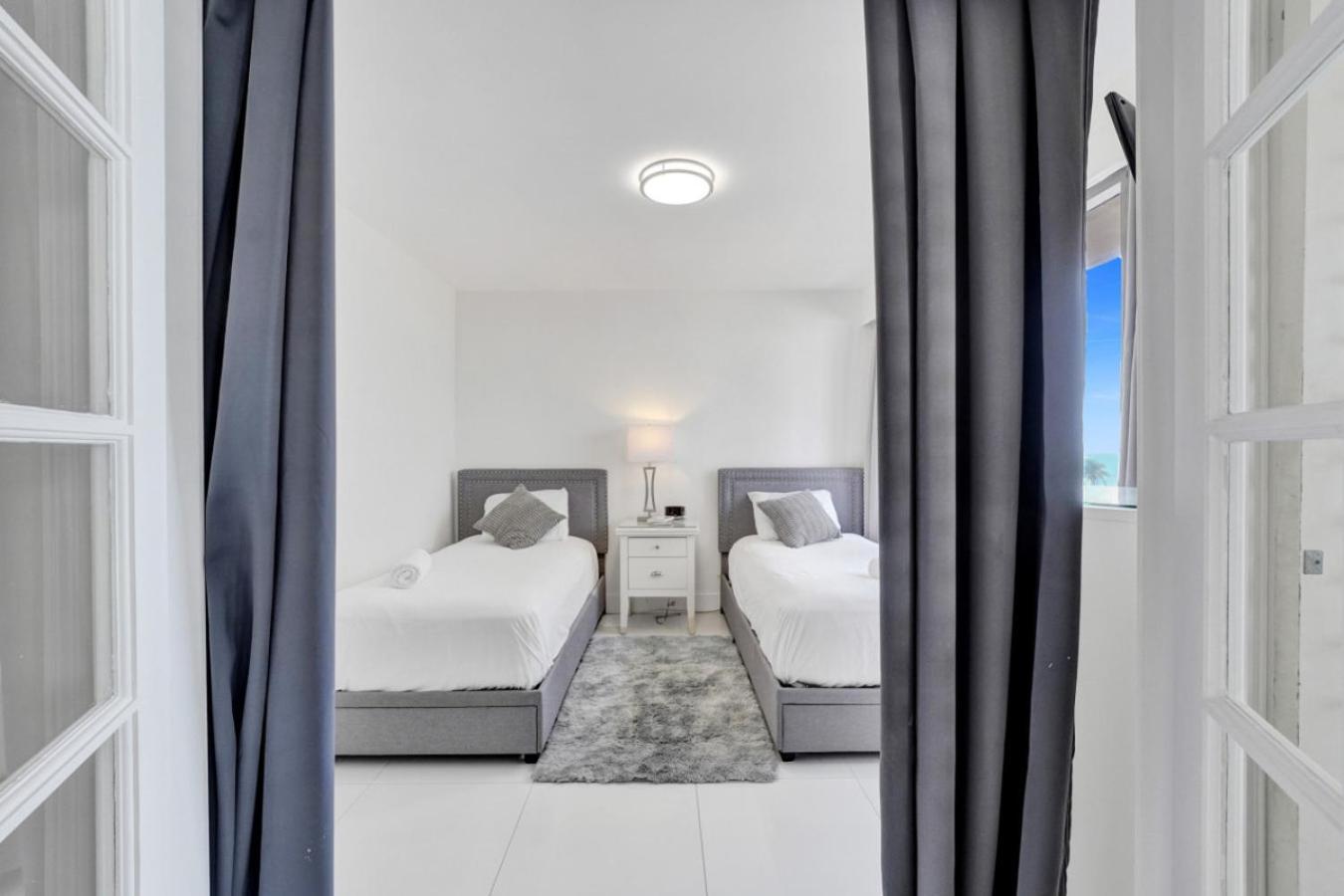 Apartment Ocean View Spacious 2 Bdr Service 609 Miami Beach