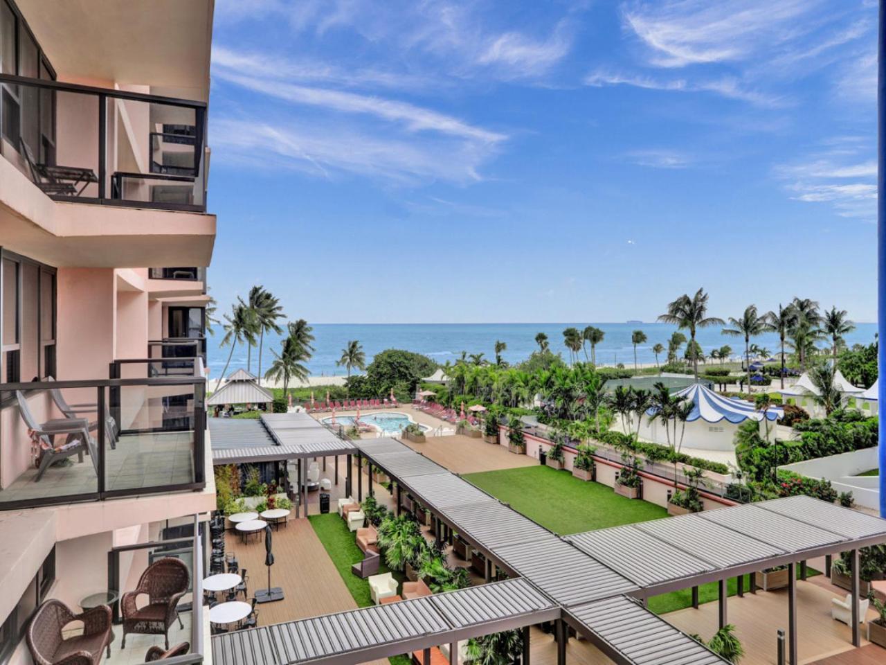 Ocean View Spacious 2 Bdr Service 609 Apartment Miami Beach