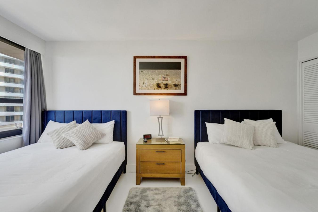 Ocean View Spacious 2 Bdr Service 609 Miami Beach