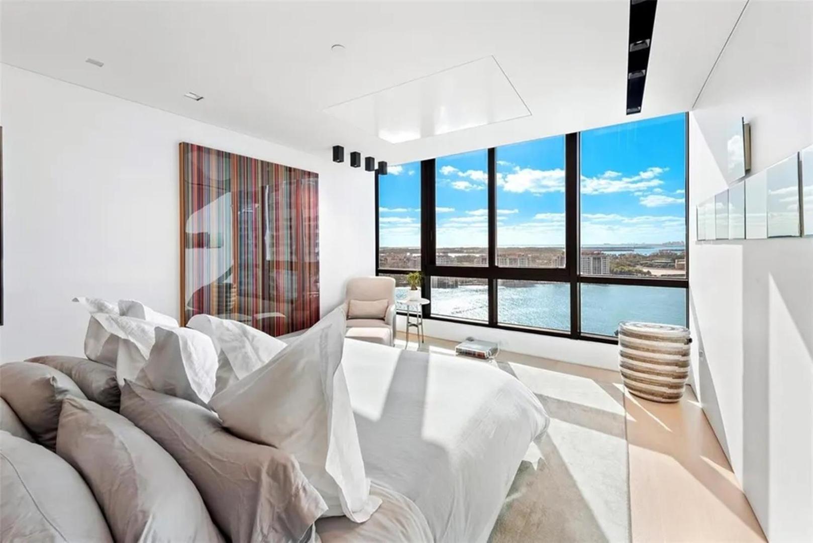 Exquisite Double-unit With Oceanfront Views Miami Beach