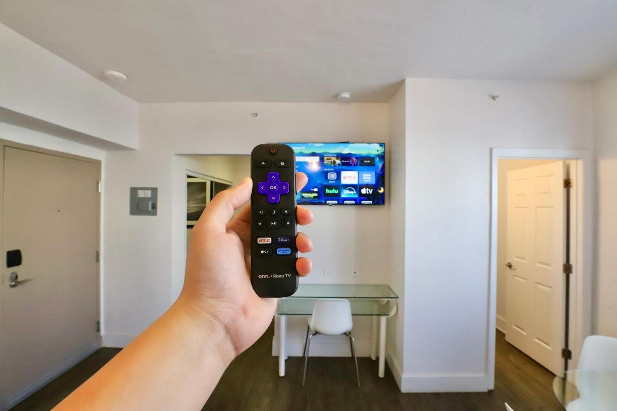 South Of Fifth Steps To On Ocean Drive Apartment *