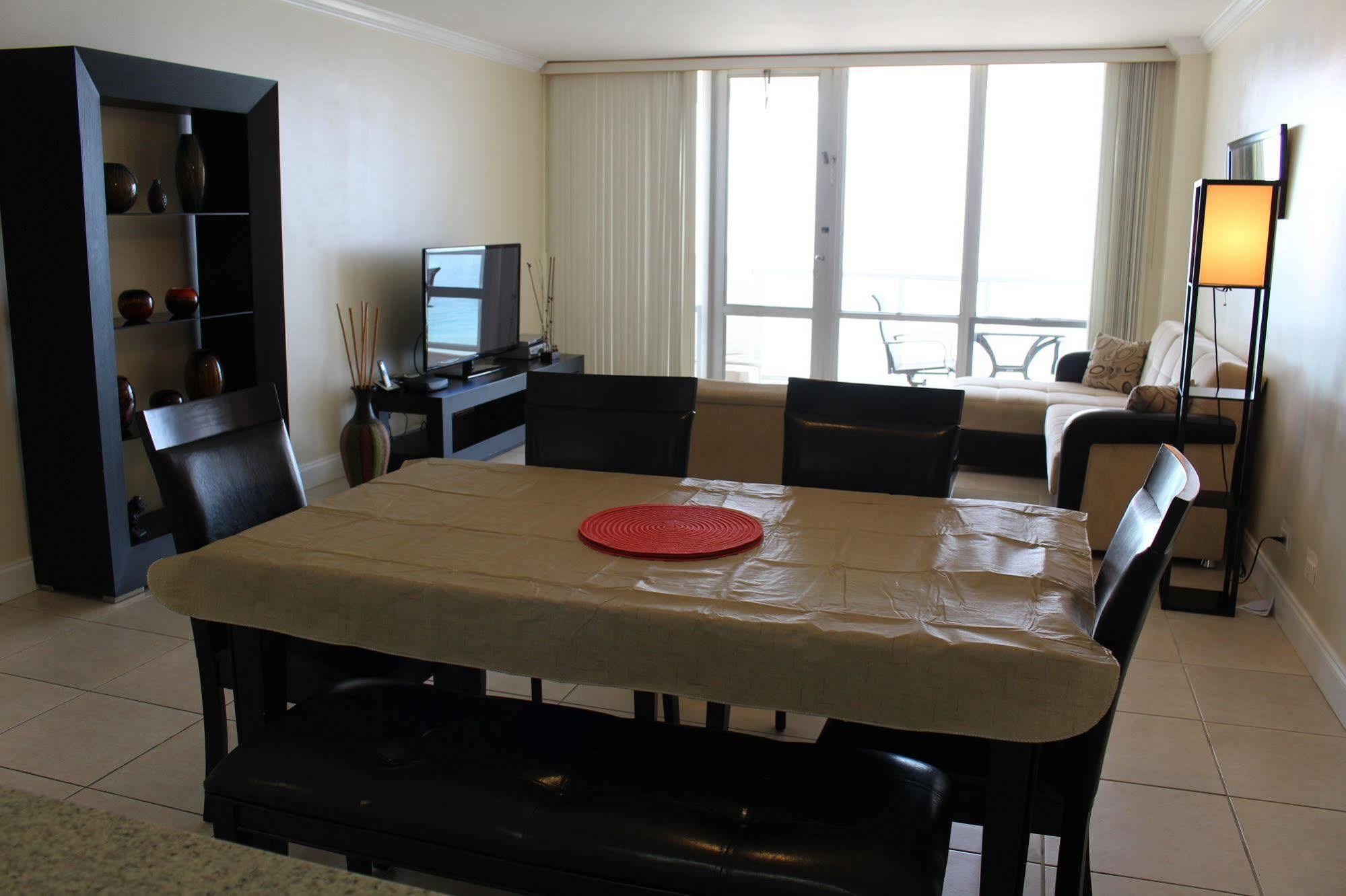 Pavilion 3* Miami Beach