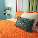 Beds N\' Drinks
