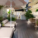 Hilton Garden Inn Miami South Beach