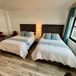 Directly On The Beach With Pool & Parking