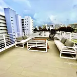 16Guests Luxurious South Beach Suite With Rooftop