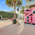 Beachy 1 B/R, W/2 Queen Beds, On Ocean Drive Beach
