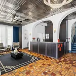 Nine20 Collins Apartments By Lowkl