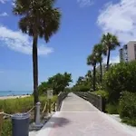 Habitacion Privada Queen A 300 Metros De La Playa- North Beach